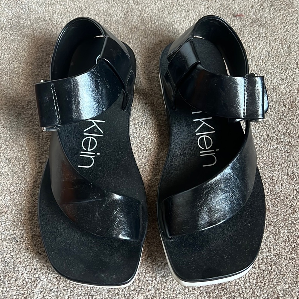 Calvin Klein sandal black and white